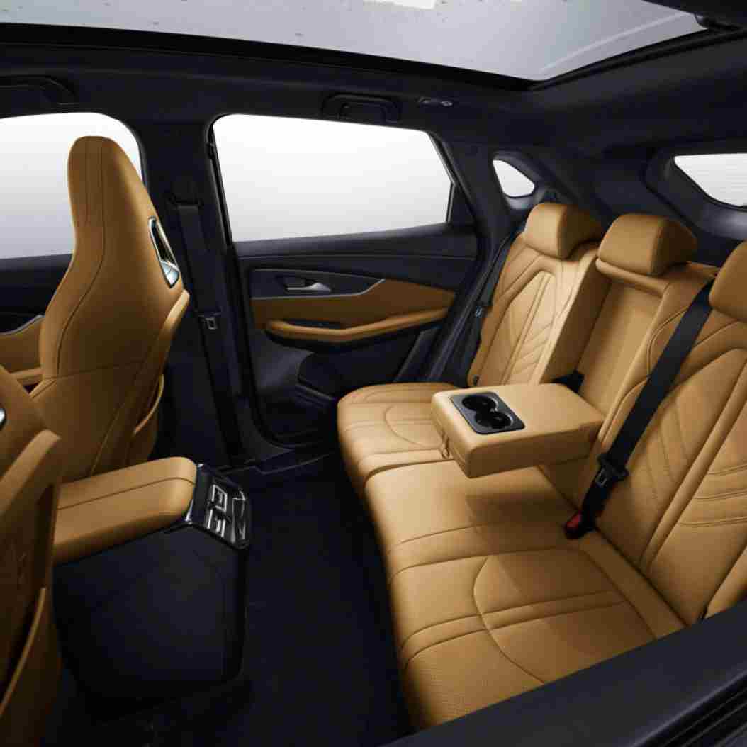 5 Interior 1 T5 EVO PRO 1080x1080px_7_11zon